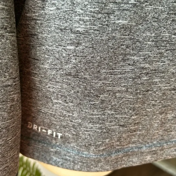 Nike dri-fit long sleeves size S men’s - Picture 7 of 9